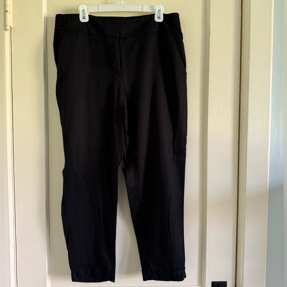 LOFT Cropped Tapered Black Pants, Size L